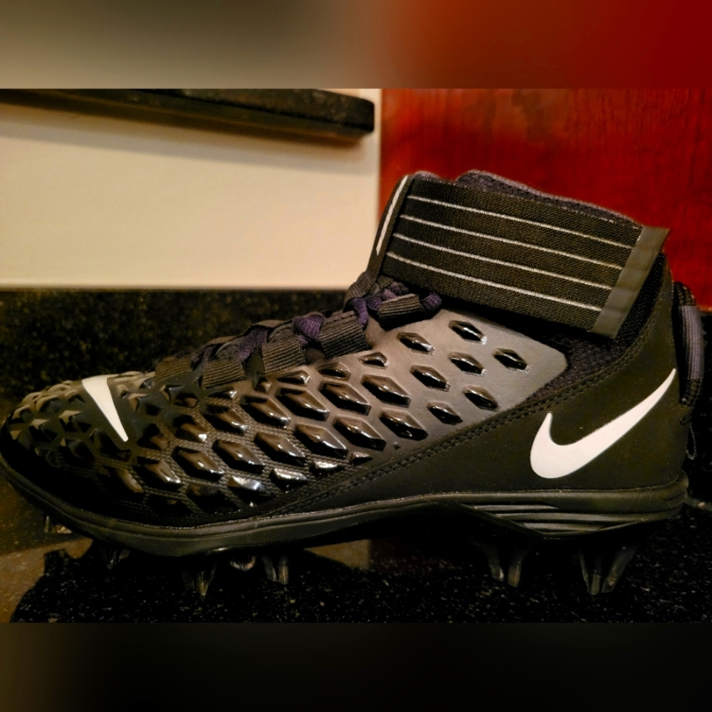 Deadstock Nike Force Savage Pro